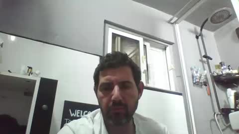 Snapshot of windowpane5 chatting on 01.04.25 windowpane online show from 01.04.25