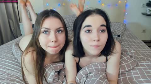 Amalia and Mia online show from 01.15.25