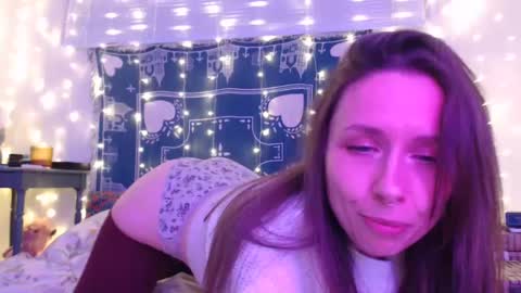Snapshot of wingardiumleveveosa chatting on 12.04.24 Eevie online show from 12.04.24