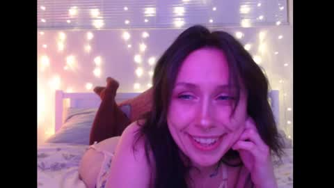 Snapshot of wingardiumleveveosa chatting on 01.30.25 Eevie online show from 01.30.25