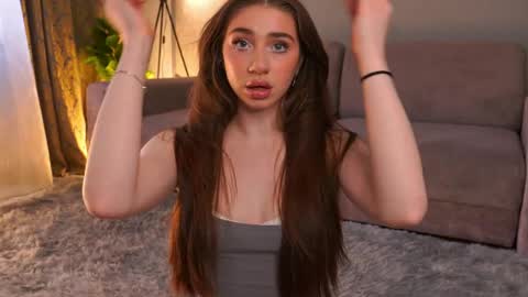 Snapshot of winnieriedesel chatting on 04.08.26 Lillian online show from 04.08.26