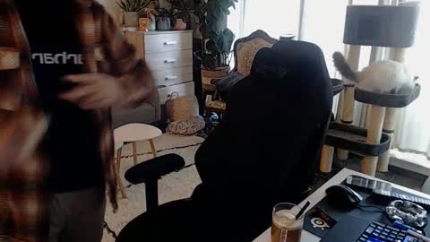 cream36 online show from 10.15.25