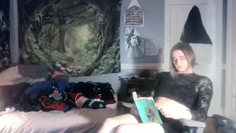 Snapshot of winter123137 chatting on 12.30.24 Winter online show from 12.30.24