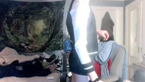 Snapshot of winter123137 chatting on 02.06.25 Winter online show from 02.06.25