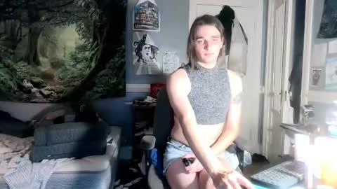 Snapshot of winter123137 chatting on 02.12.25 Winter online show from 02.12.25