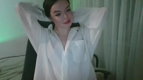 Snapshot of winter__white_rose chatting on 04.13.26 Emma online show from 04.13.26