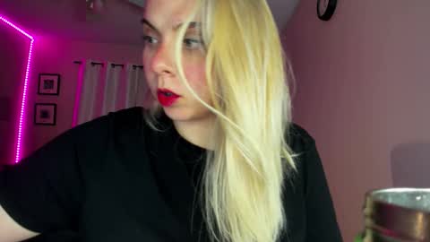 Winter Miracle online show from 10.26.25