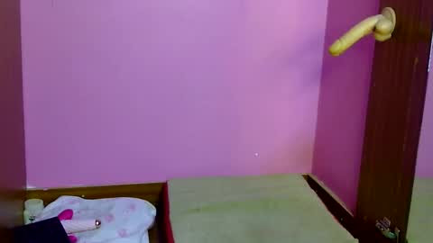 Snapshot of wisdom7_ chatting on 02.28.25 wisdom7_ online show from 02.28.25