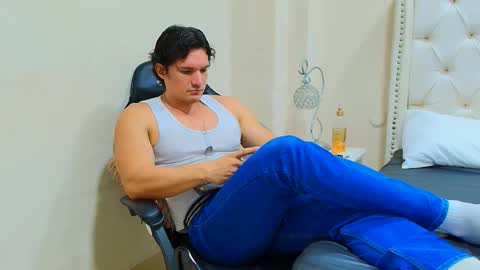 Snapshot of wiston_cox chatting on 02.05.26 Wiston online show from 02.05.26