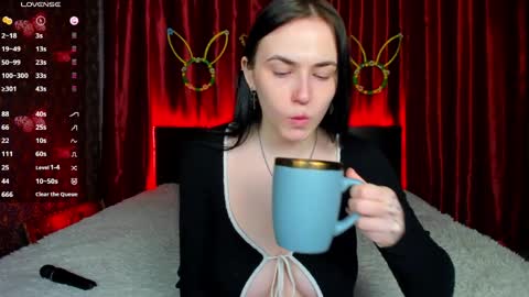 Kira online show from 04.09.26