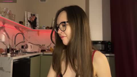 Isobelle online show from 02.12.25