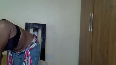 girlie o online show from 01.14.25