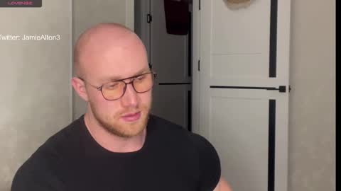 Wlademar online show from 10.15.25