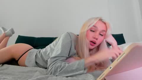 wladilia online show from 09.16.25