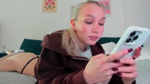 wladilia online show from 10.09.25