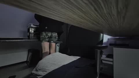 wnhz27 online show from 02.23.25