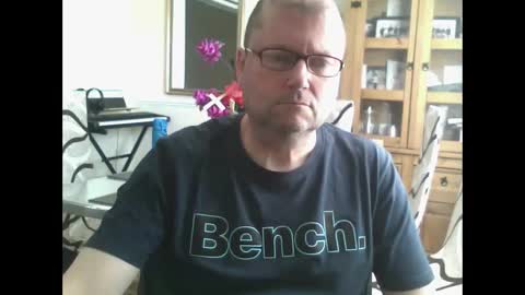 Snapshot of wobble444 chatting on 04.27.26 wobble444 online show from 04.27.26