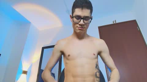 Snapshot of wolfan_sky chatting on 01.31.26 W O L F online show from 01.31.26