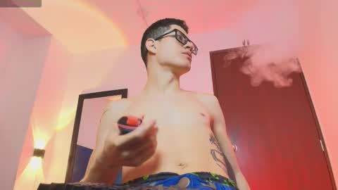 Snapshot of wolfan_sky chatting on 02.03.26 W O L F online show from 02.03.26