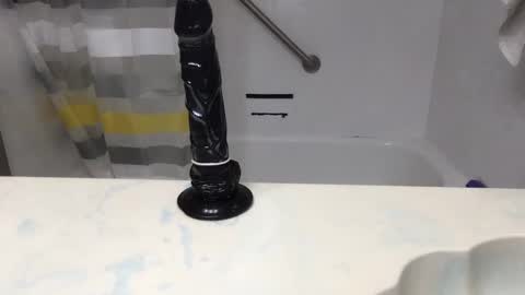 Snapshot of wolfyi chatting on 02.04.25 Sultan Blaze online show from 02.04.25