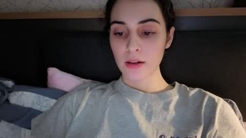 Stia online show from 12.22.25