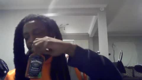 Snapshot of woodpipe69 chatting on 01.02.25 Woodpipe69 online show from 01.02.25