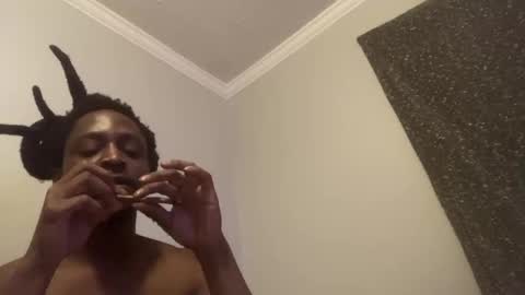 Snapshot of woodpipe69 chatting on 02.21.25 Woodpipe69 online show from 02.21.25