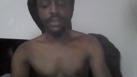 Snapshot of woodpipe69 chatting on 11.05.25 Woodpipe69 online show from 11.05.25