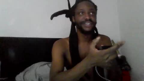 Snapshot of woodpipe69 chatting on 11.09.25 Woodpipe69 online show from 11.09.25