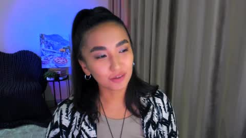 dudetta Kim online show from 02.04.25