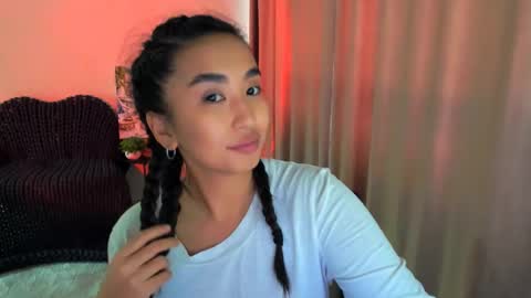 dudetta Kim online show from 03.12.25