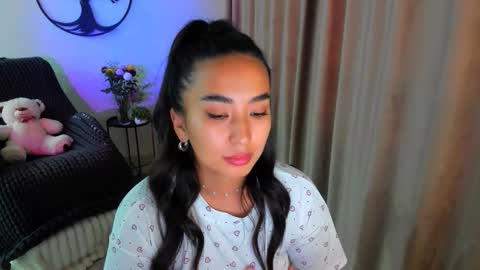 dudetta Kim online show from 10.30.25