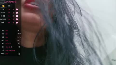 Snapshot of wow_eva_wow chatting on 02.27.25 Eva online show from 02.27.25