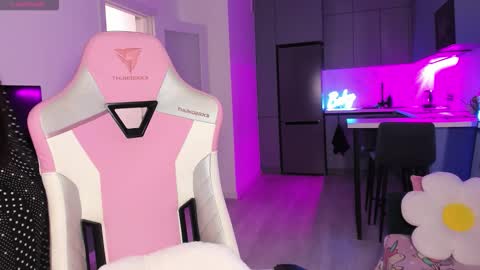 Emi online show from 01.07.26