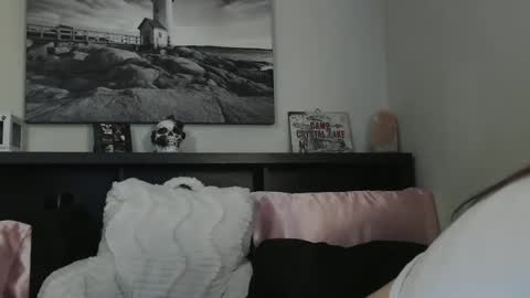 Crystal Lake online show from 01.31.25