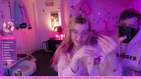 Snapshot of wrenvalentine chatting on 03.01.26 Wren Valentine online show from 03.01.26