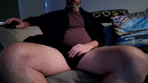 Snapshot of ws8l chatting on 11.28.25 ws8l online show from 11.28.25