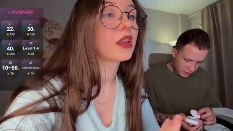 Snapshot of wwow_meow chatting on 11.04.25 Eric and Christine 3 online show from 11.04.25