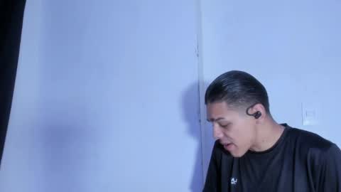 Snapshot of wyatt_smith71 chatting on 04.28.26 wyatt_smith71 online show from 04.28.26