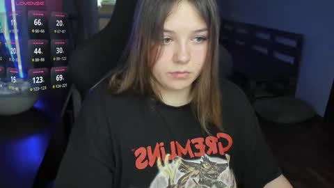 LOVE NERDS ONLY online show from 11.10.25