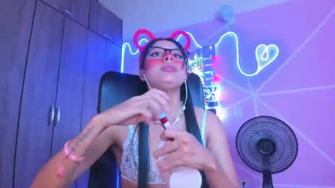 XALLYSONX online show from 02.04.25