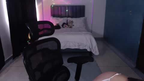 xambar_22x online show from 11.25.25