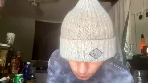 Snapshot of xander0zzz chatting on 09.08.25 xander0zzz online show from 09.08.25