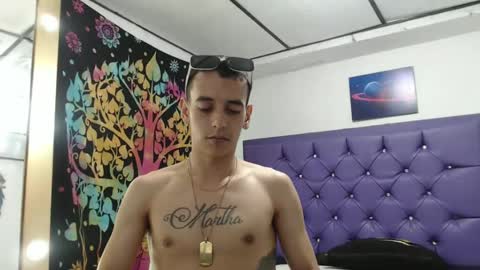 Snapshot of xandressex chatting on 01.28.25 Andres online show from 01.28.25