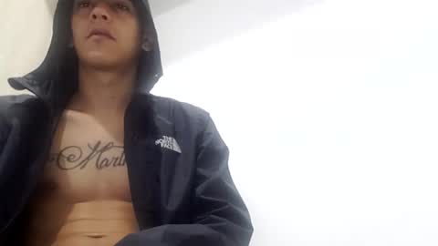 Snapshot of xandressex chatting on 02.10.25 Andres online show from 02.10.25