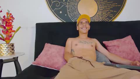 Snapshot of xandressex chatting on 03.12.26 Andres online show from 03.12.26