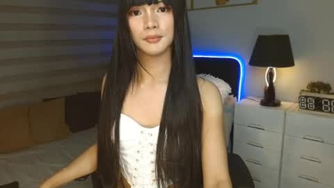 Snapshot of xasian_dollx chatting on 06.29.26 ELLA online show from 06.29.26