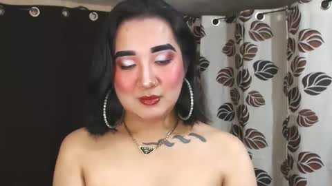 Nira   NOT INTO CHEAP GUYS  online show from 01.24.25