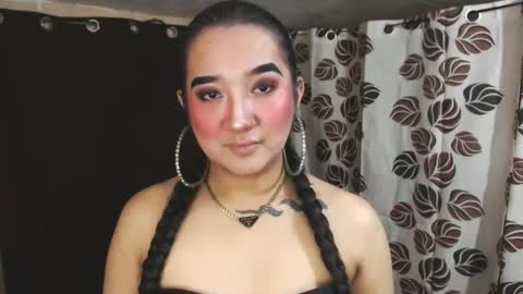 Nira   NOT INTO CHEAP GUYS  online show from 01.31.25