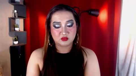 Nira   NOT INTO CHEAP GUYS  online show from 03.04.26